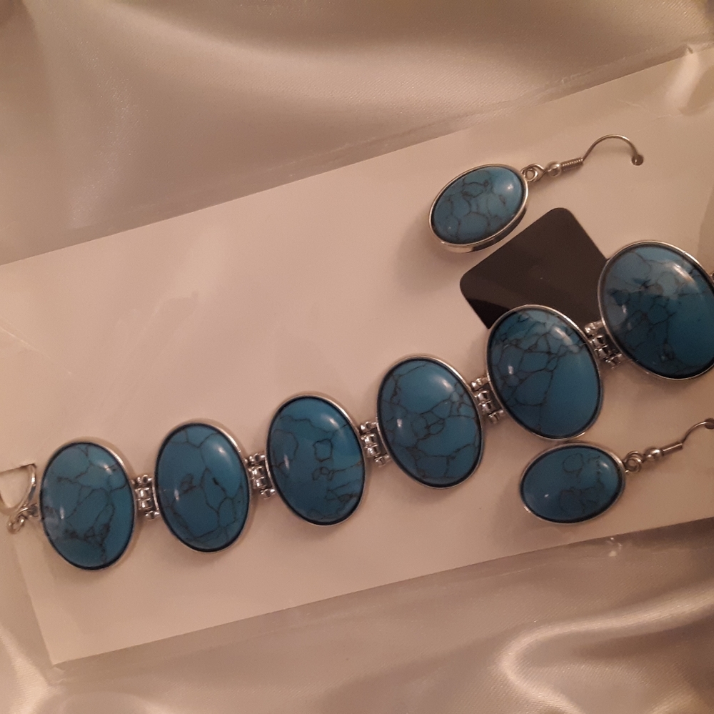 Bracelet & Drop Earrings